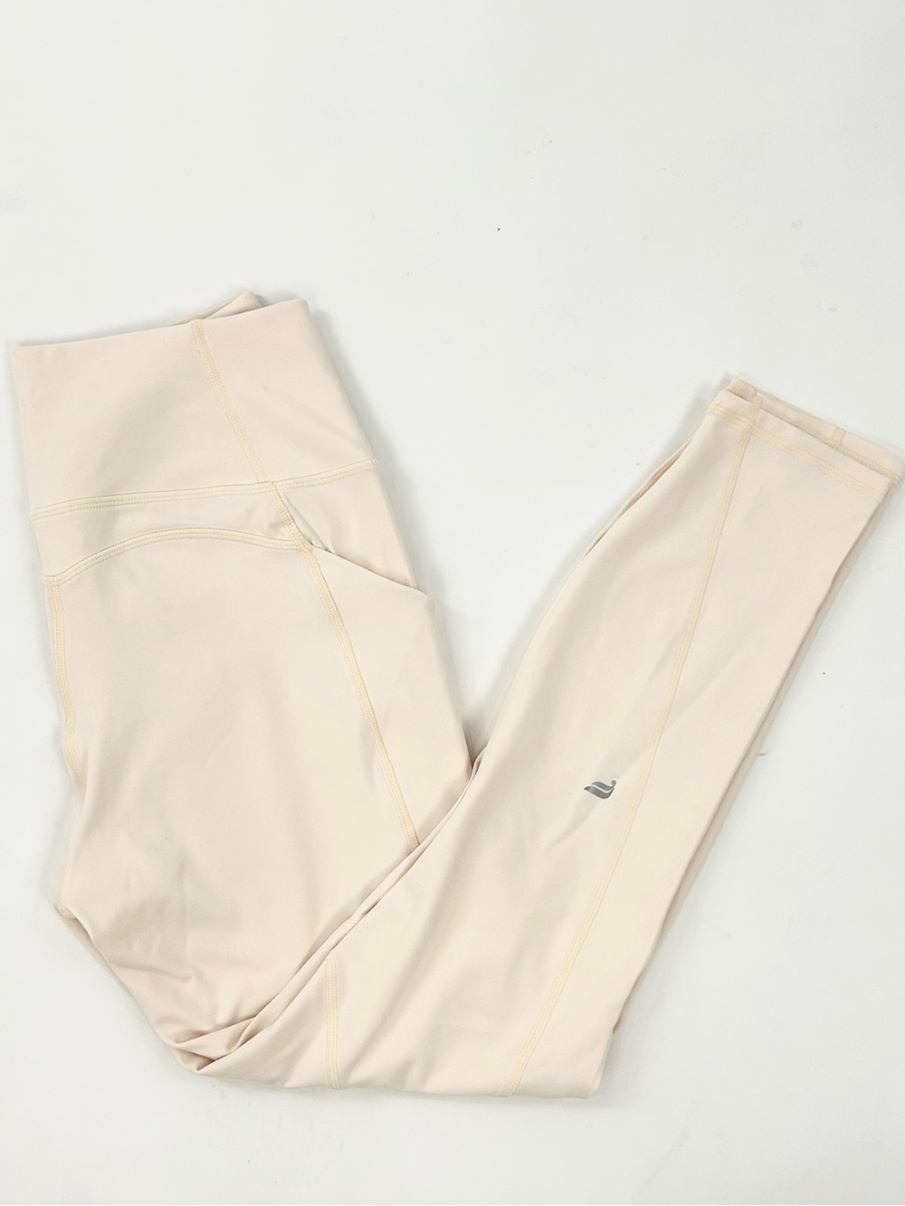 Fabletics PureLuxe Oasis High Waisted Pocket 7/8 Leggings NWT Women’s S Cream